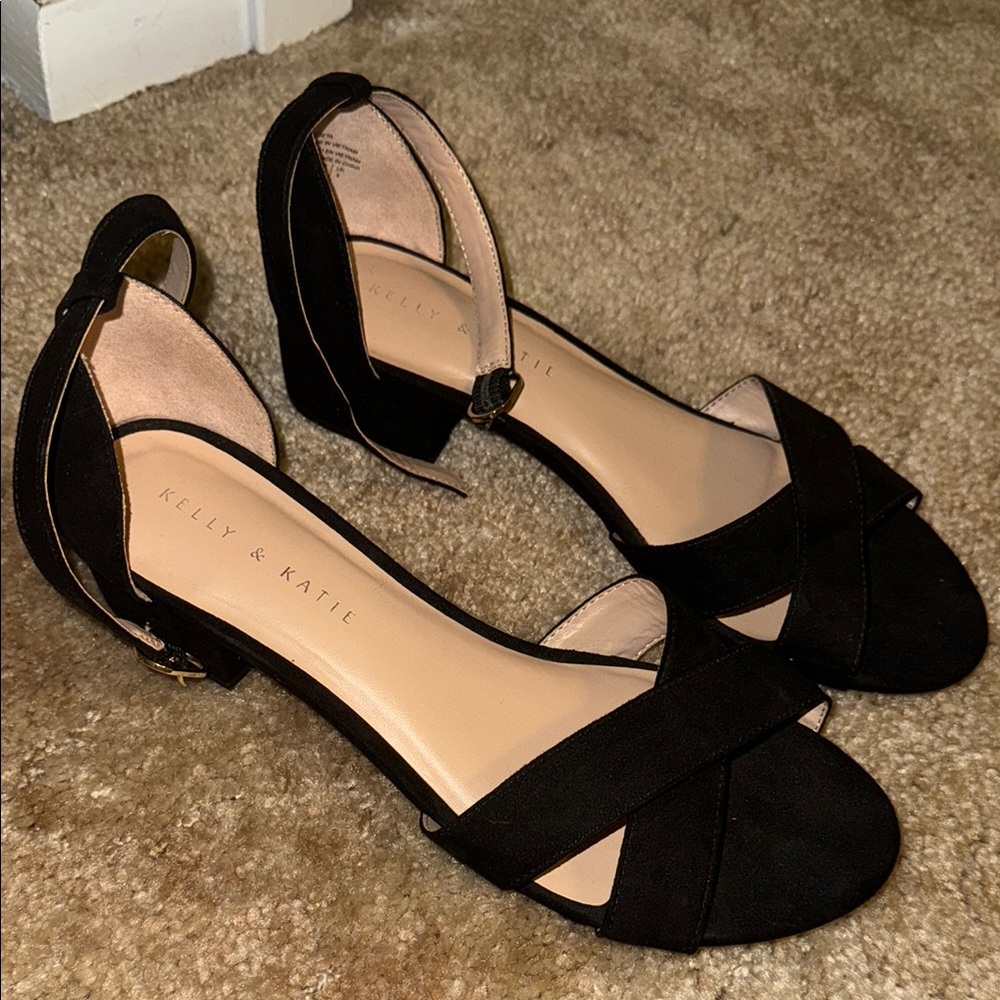 Kelly & Katie Black Heel